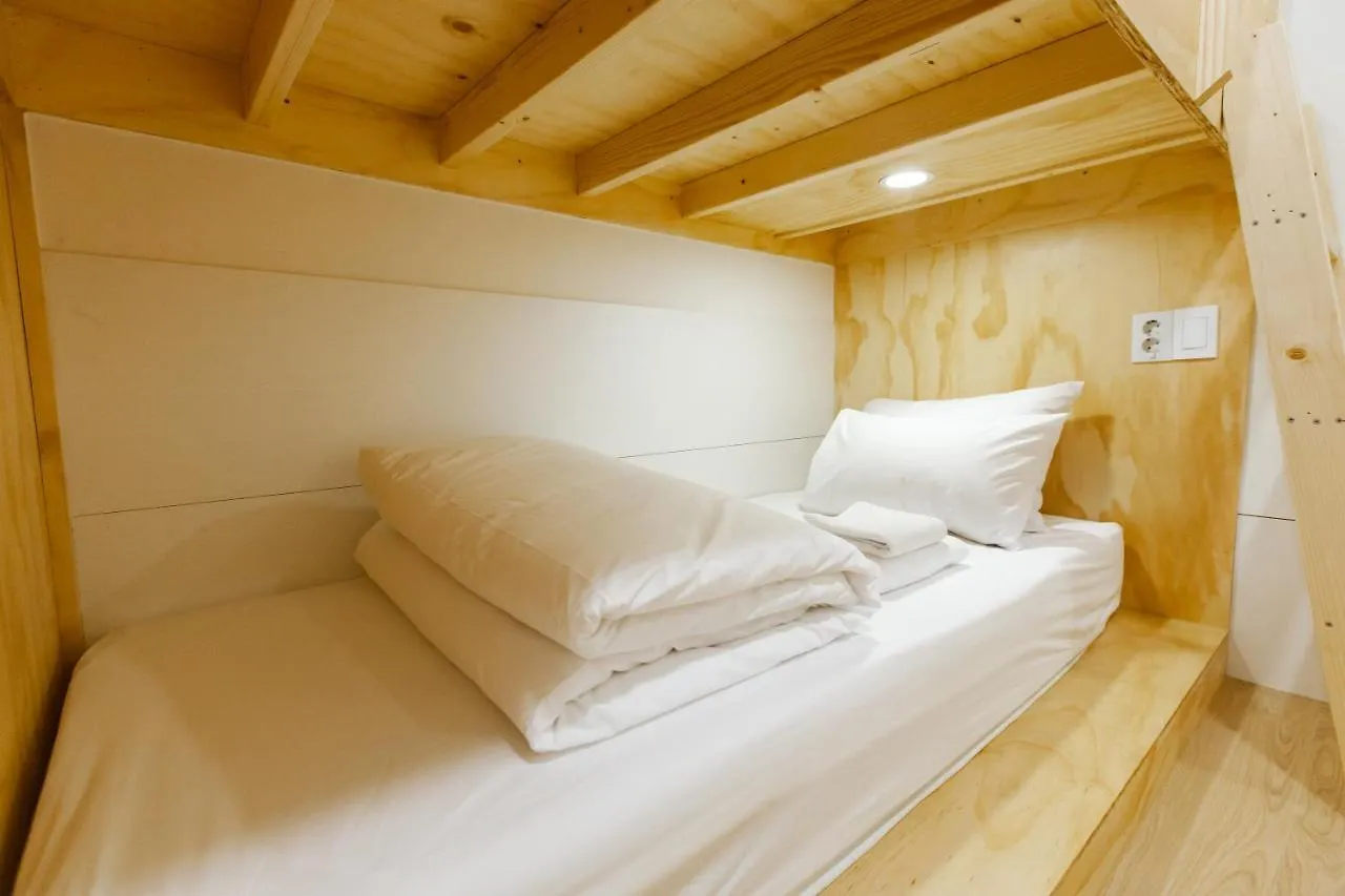 Step Inn Myeongdong 1 Seoul 0*,