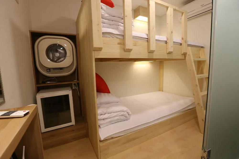 Hostel Step Inn Myeongdong 1 Seoul
