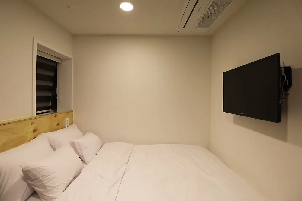 Hostel Step Inn Myeongdong 1 Seoul